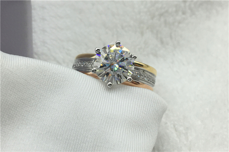Custom Solid 18K Au750 Yellow  - Moissanite Engagement Ring 1 Carat review and price