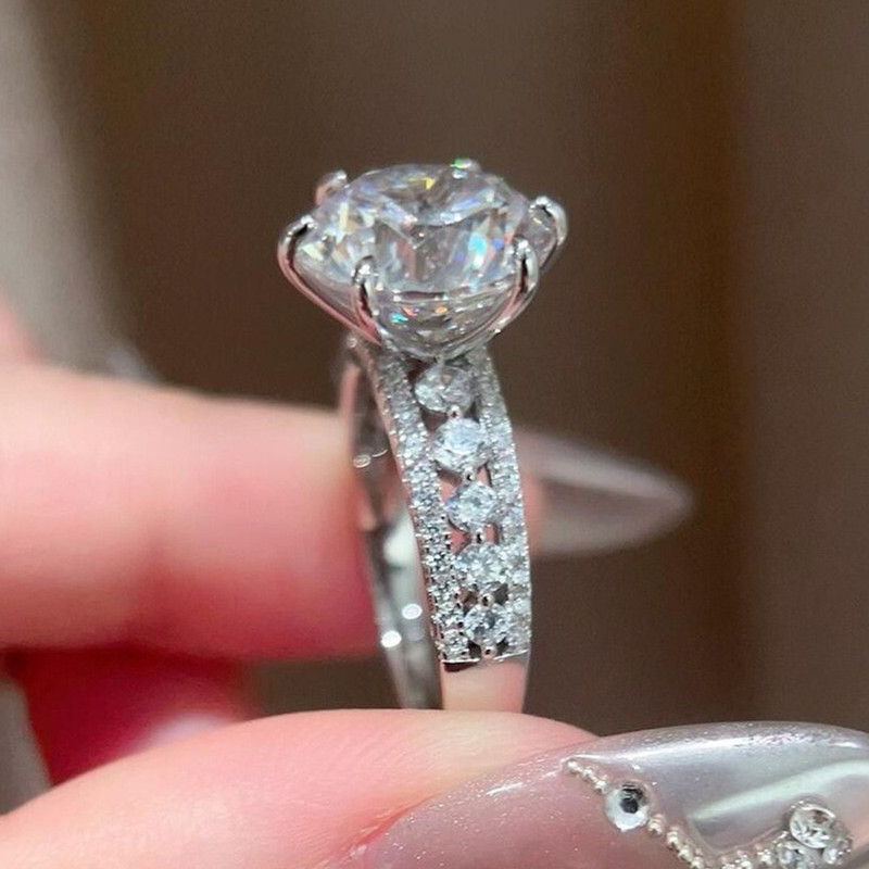 4 Carats High Sparkle Classic  - Moissanite Engagement Ring 1 Carat review and price