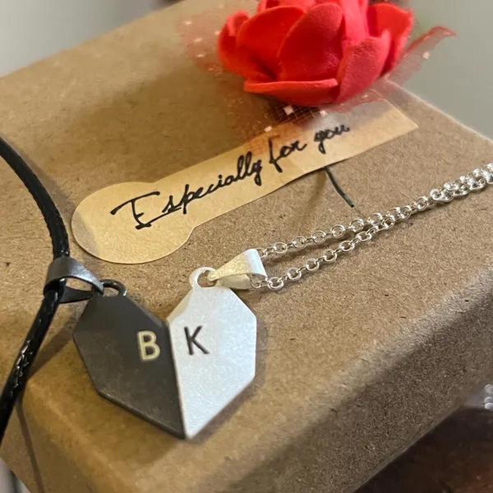 Custom couple magnetic heart n - Magnetic Couple Matching Necklaces review and price